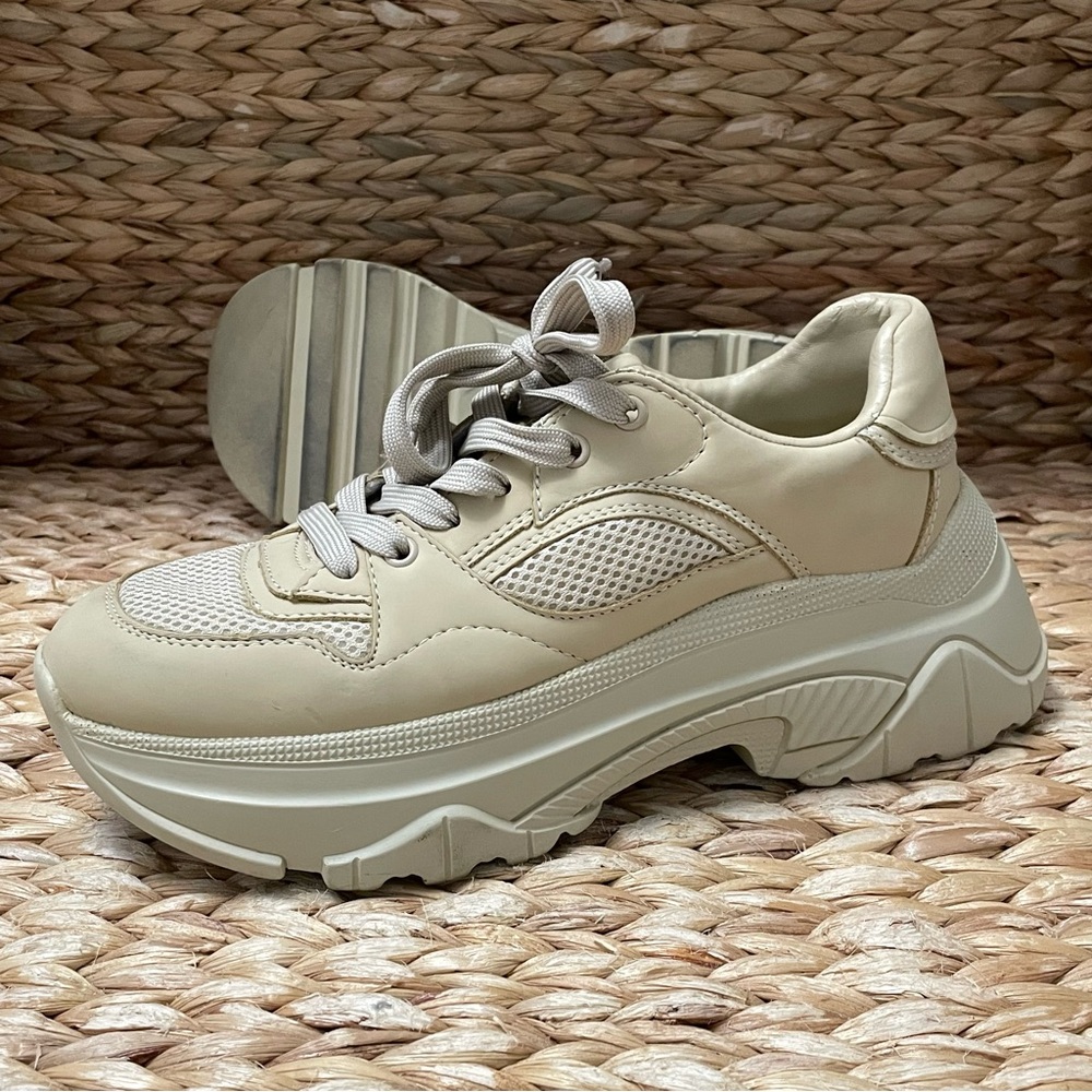 Zara Chunky Sole Trainers Tan‎
